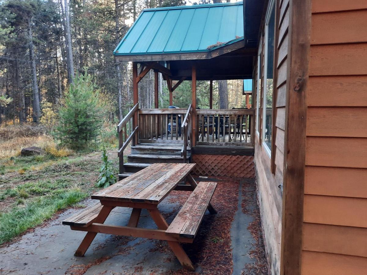 Willamette Pass Inn & Chalets Odell Lake Buitenkant foto