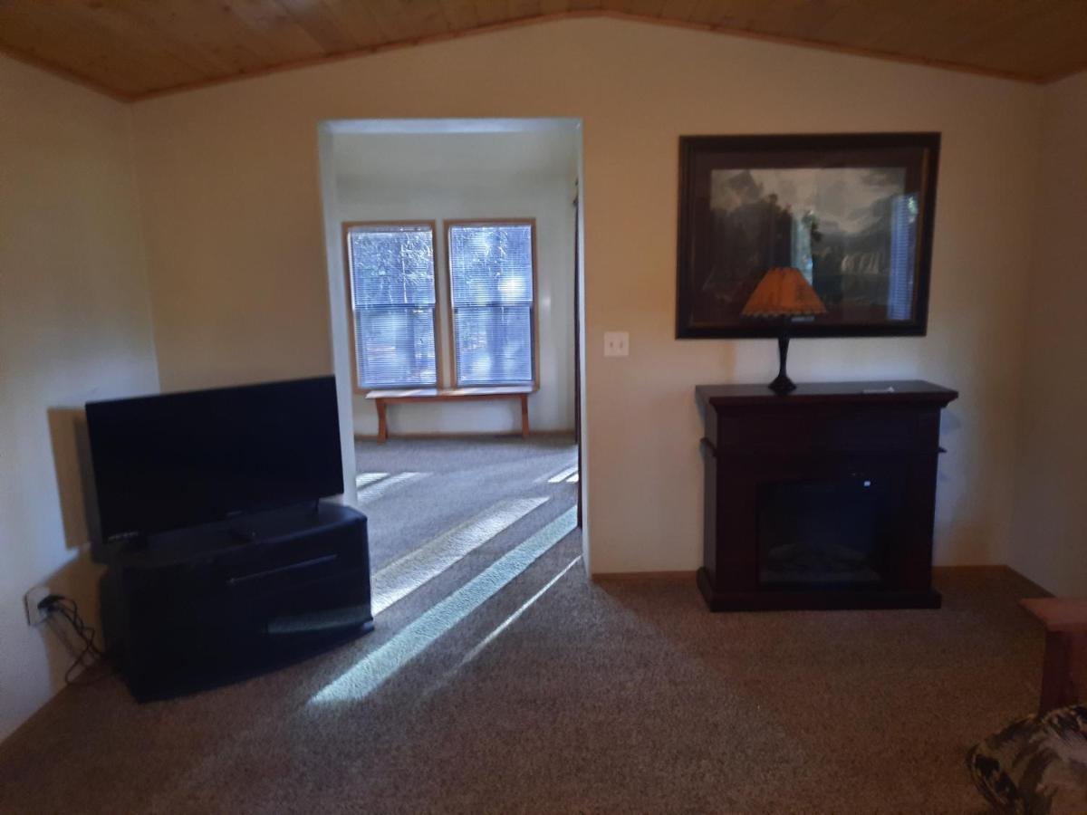 Willamette Pass Inn & Chalets Odell Lake Buitenkant foto