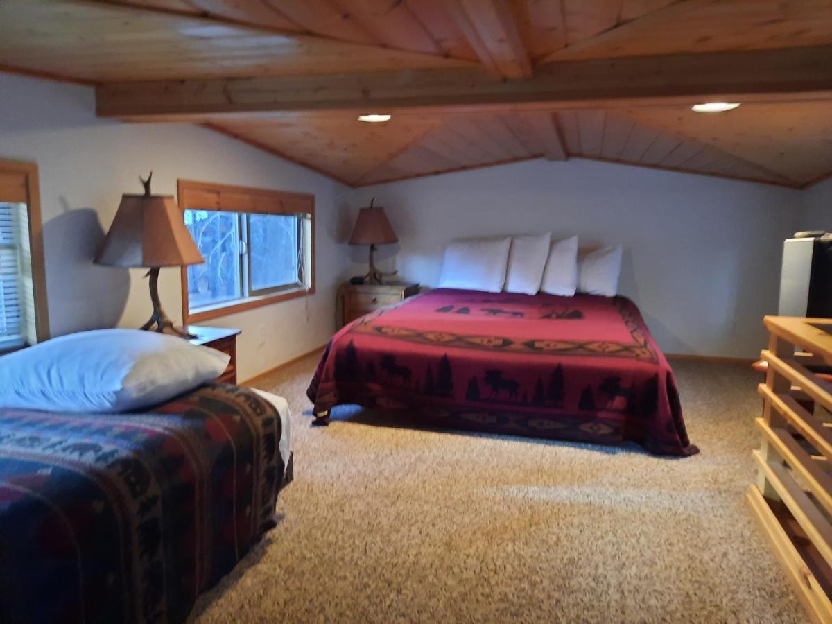 Willamette Pass Inn & Chalets Odell Lake Buitenkant foto