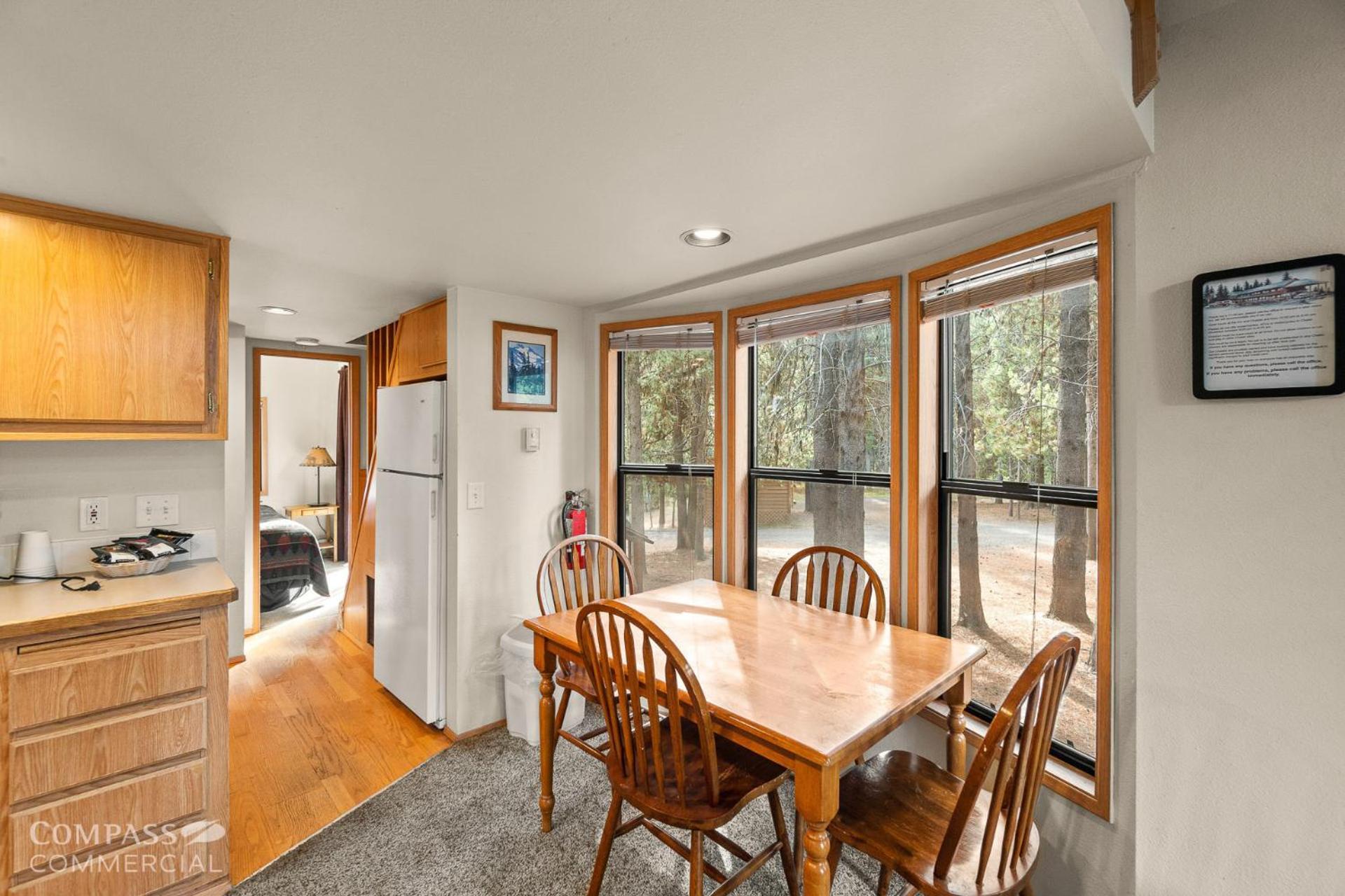 Willamette Pass Inn & Chalets Odell Lake Buitenkant foto